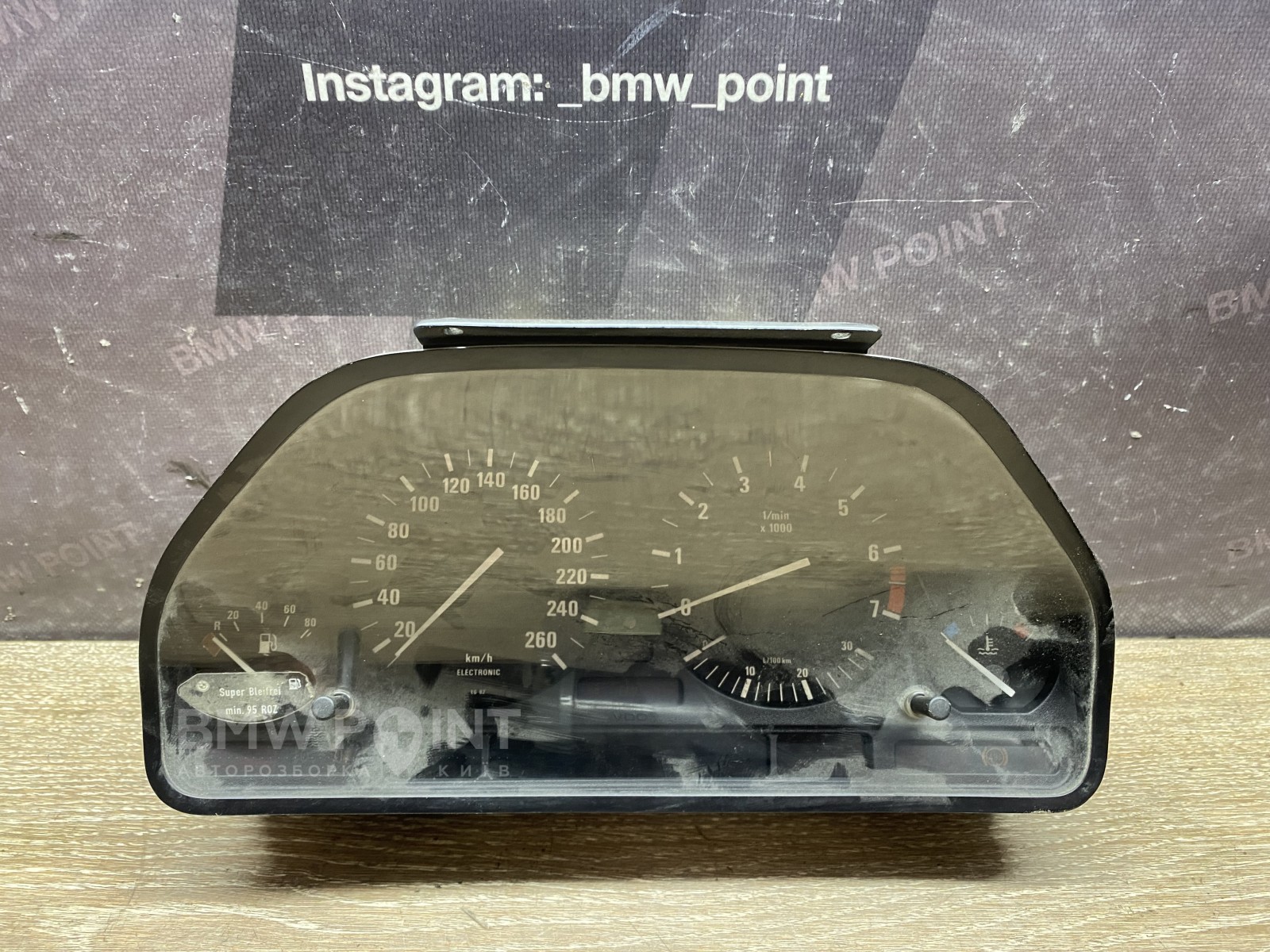 Панель приладів BMW E34 (АКПП) бензин VDO